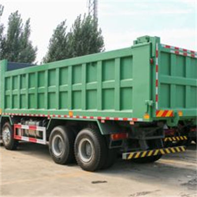 comprar Sinotruk WD615.47 HOWO 375hp camión de descarga diesel con 12 llantas y 26.79CBM volumen de carga online manufacture