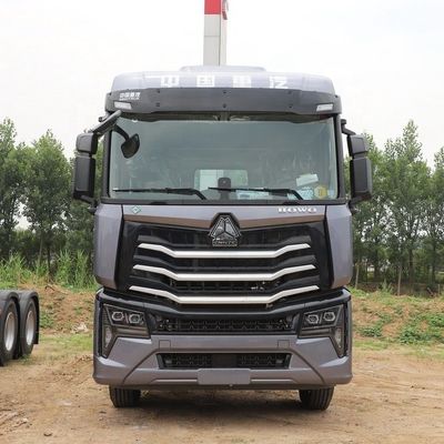 Un buen precio. Dirección izquierda Sinotruk Vehículo especial usado Sinotruk HOWO MAX 6X4 530hp Tractor de GNL en línea