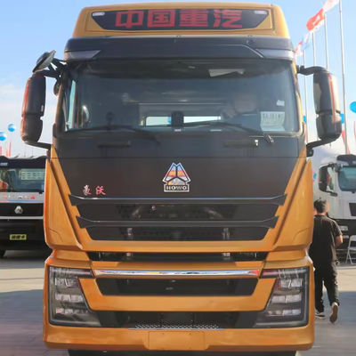 Un buen precio. Se utilizaron HOWO SINOTRUCK 6X4 cabeza de camión T7H 460 camión tractor con emisiones EURO 5 en línea