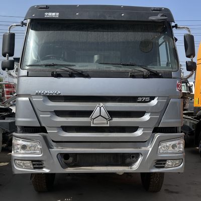 Un buen precio. 2024 Camión de descarga de instalación en el lugar con grúa manual Howo de 375 CV y tipo de combustible diesel en línea