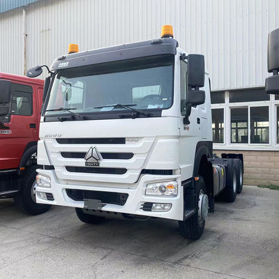 Un buen precio. EURO2 Sinotruck usado Howo 6x4 Tractor Truck cabeza con aire acondicionado manual en línea