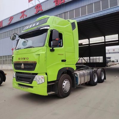 Un buen precio. Utilizado HOWO Sinotruk camión tractor T7H 540HP 6X4 con ventana manual del sistema multimedia en línea