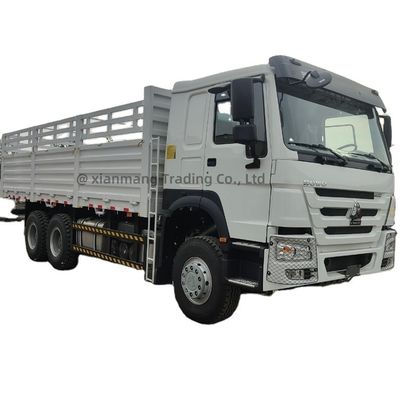Un buen precio. Sinotruk HOWO 6X4 371HP 20-30t Camión de carga con cerca de 3 ejes Remolque de barra de tiro usado en línea