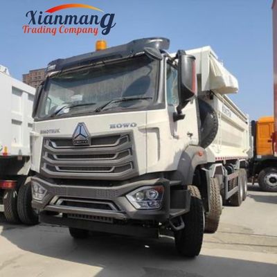 Un buen precio. 2 pasajeros Sinotruk Howo 8x4 Camión con remache 30 toneladas 50 toneladas SINO HOWO NX E7 N7 Camión de descarga 371hp 420hp en línea