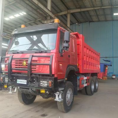 Un buen precio. 6x6 camión de descarga del ejército 25T 10 ruedas 30CUBIC tipo de combustible diésel SINOTRUK en línea